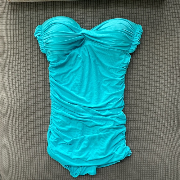 Bathing suit by Maxine - Picture 1 of 12